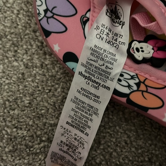 Disney water shoes Minnie Mouse print - Picture 3 of 3